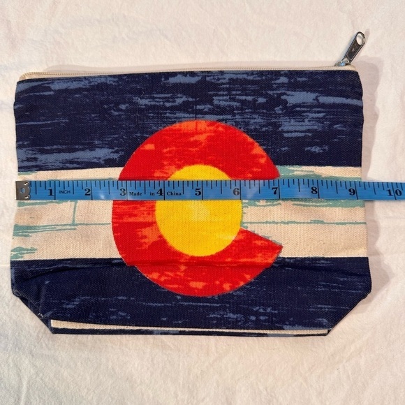 🎉Colorado Make Up Pouch/Pencil Case Approximately 9 x 7 inches - Picture 2 of 4